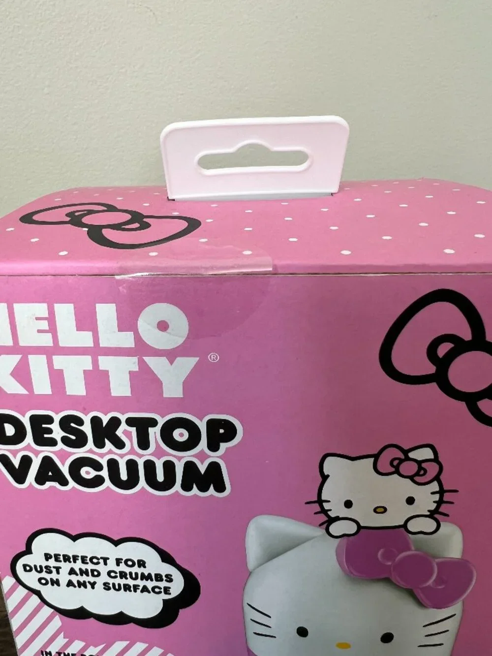 Hello Kitty Desktop Vacuum NIB Sanrio Mini Desk Crumb Cleaner Head Design